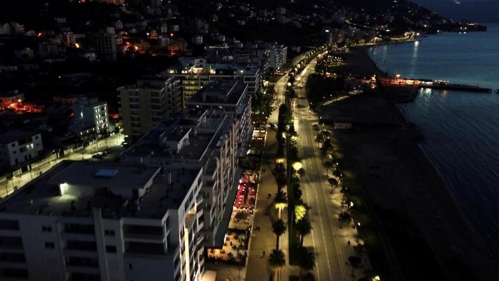 Diora'S Hotel And Apartments Vlorë Eksteriør bilde